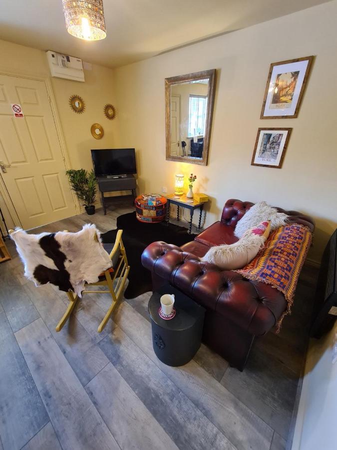 The Shambles By Spires Accommodation A Boho Styled Place To Stay Just 3 Miles From Birches Valley Visitors Centre Cannock Chase Rugeley Luaran gambar